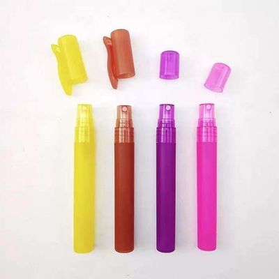 10 ml New Arrival wiele kolorów Atomizer Plastikowa butelka na perfumy Perfumy w sprayu z klipsem Cap